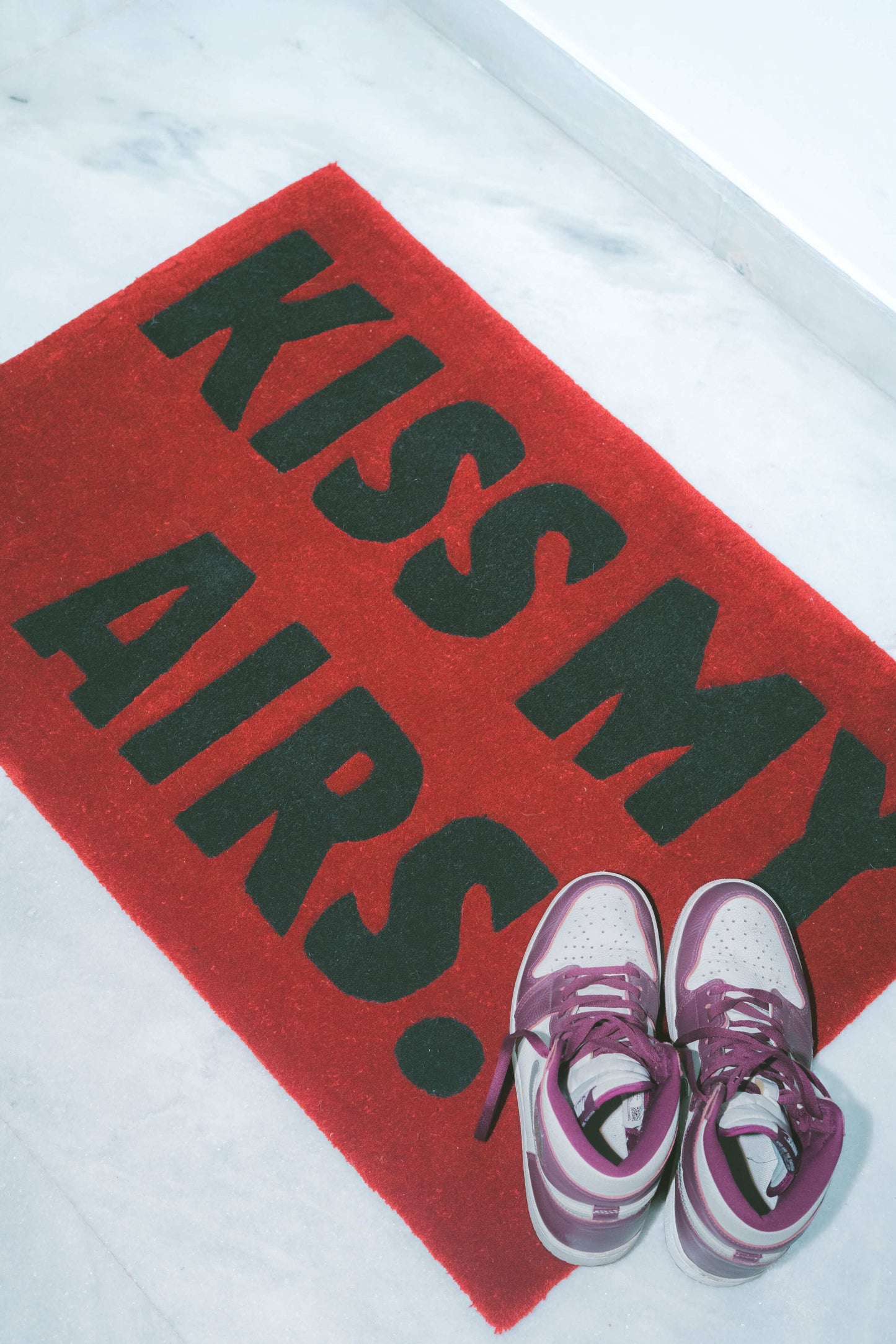 Kiss my airs rug